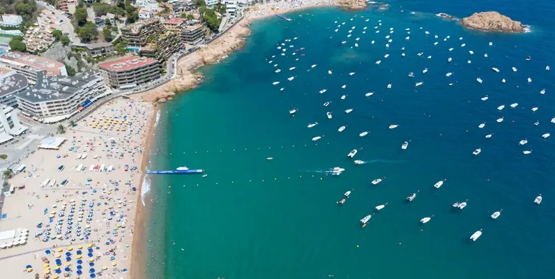 Embarcaciones en la Costa Brava. Lorena Sopêna / Europa Press (Europa Press)